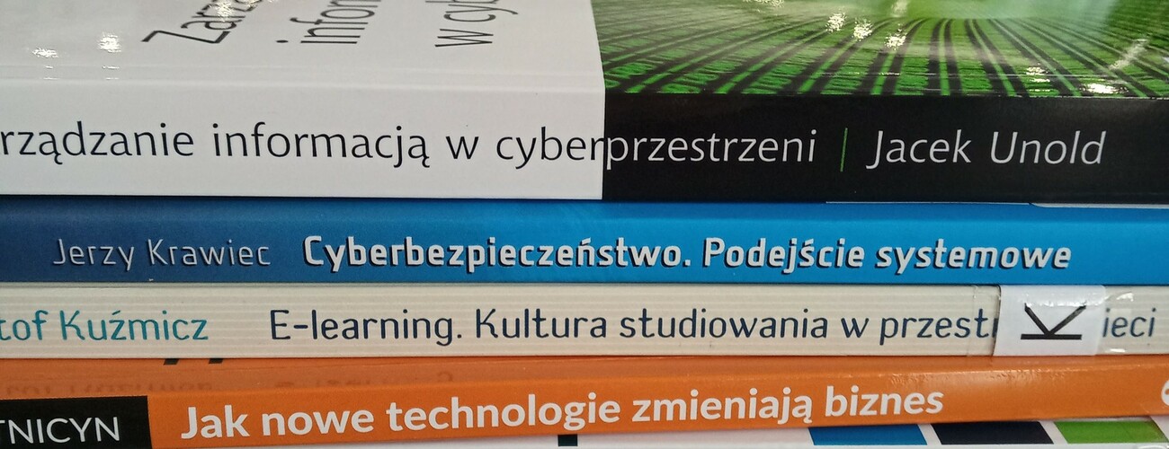 książki o światowym dniu telekomunikacji